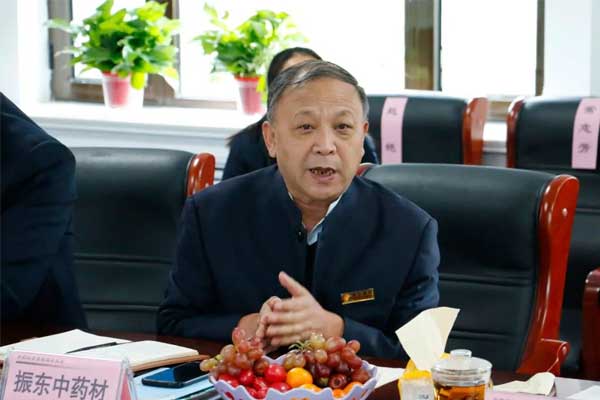J9集团道地药材公司副总经理乔和平